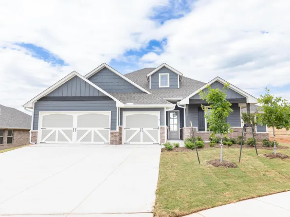 9017 Stark St, Edmond, OK 73007