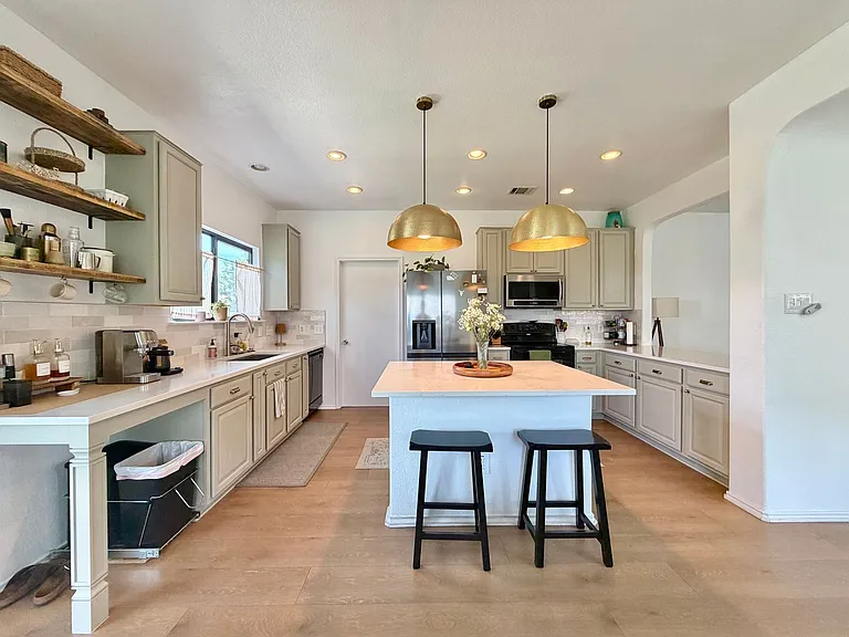 206 Briarwood Dr — Photo 10
