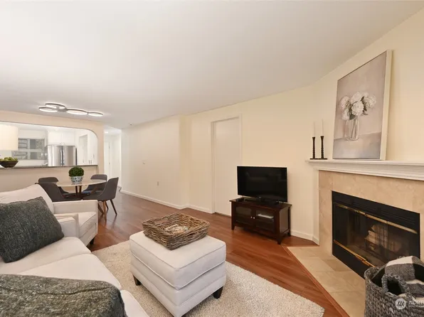 12670 NE 10th Place #A 103, Bellevue, WA 98005