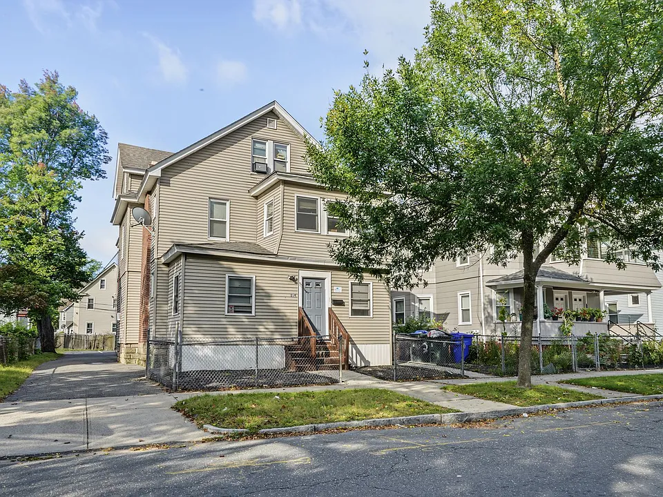 214-216 Oak Grove Ave