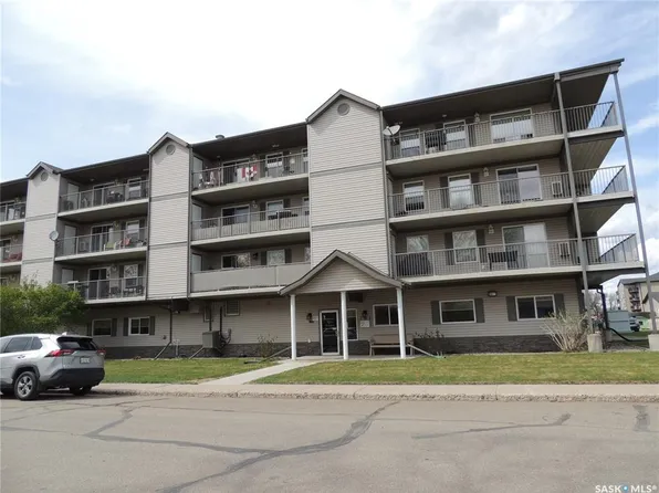 UNIT 407-701 Henry STREET, Estevan, SK S4A 2B7