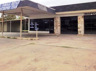 1501 E Mulberry St, Angleton, TX 77515