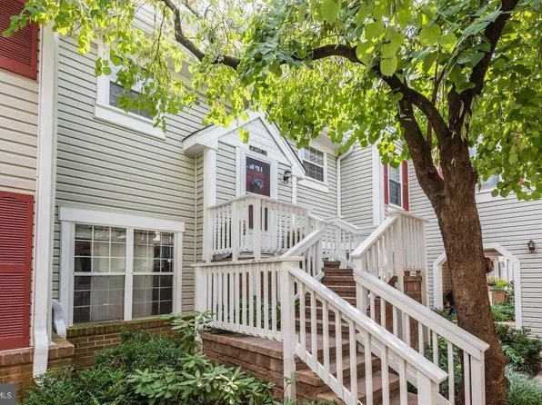 2925 S Woodstock St APT D, Arlington, VA 22206