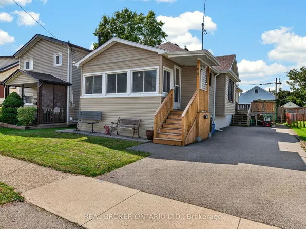 610 Steele St, Pt Colborne, ON L3K 4Y7