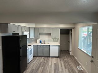 424 Frontage Rd #1-4, Ripon, CA 95366