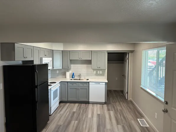 424 Frontage Rd, Ripon, CA