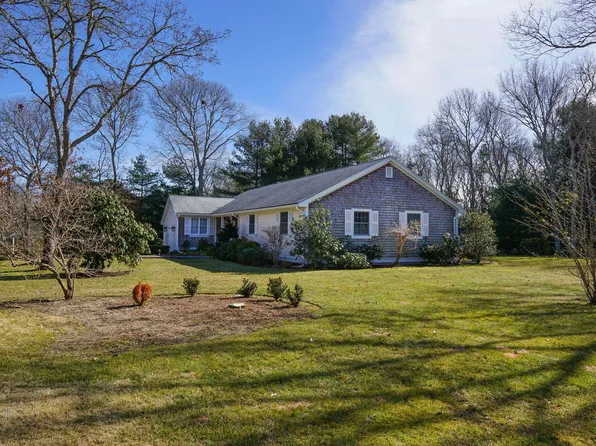 5 Penny Royal Lane, East Falmouth, MA 02536