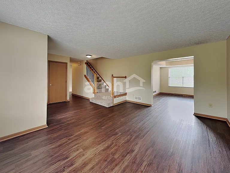 161 Patterson St — Photo 6