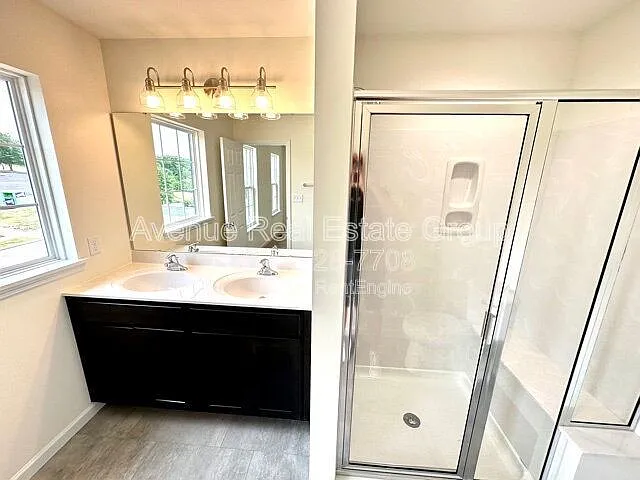 5587 Walden Ridge Dr — Photo 8