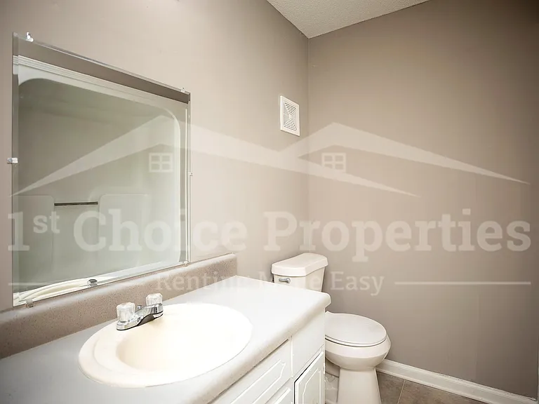 3142 Sleepy Hollow Dr — Photo 17