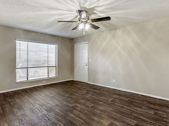 5th image of 8809 S Pointe Pkwy E #2077