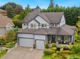 21706 Quiet Water Loop E, Lake Tapps, WA 98391