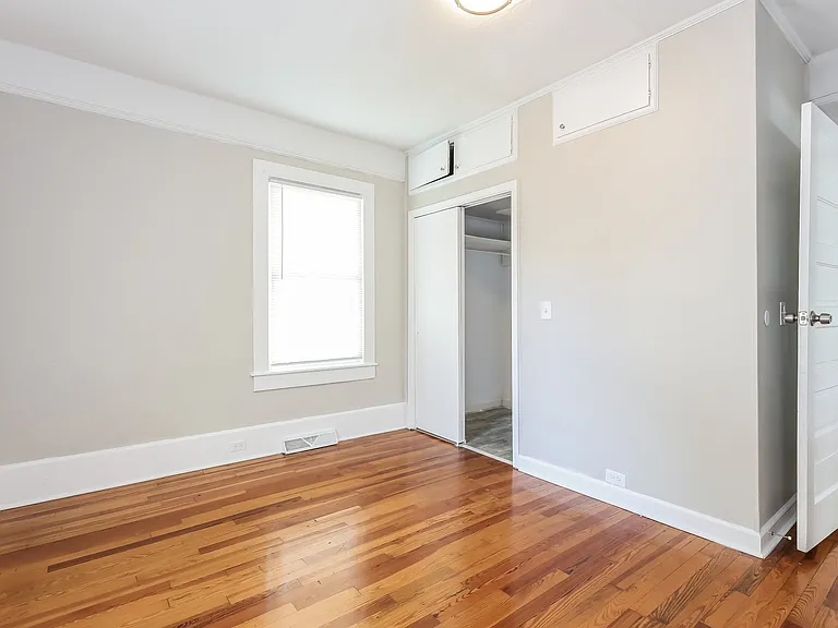 14887_027_bedroom_13267196.jpg