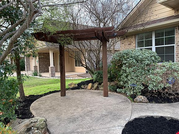 3rd image of 3915 Lienz Ln