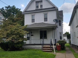 121 W Vaughn St, Kingston, PA 18704