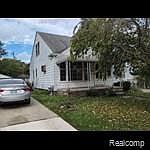 2nd image of 7541 Parkland