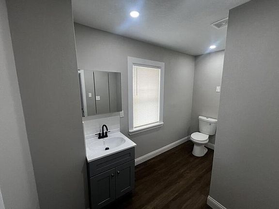 3rd image of 193 Reynolds St