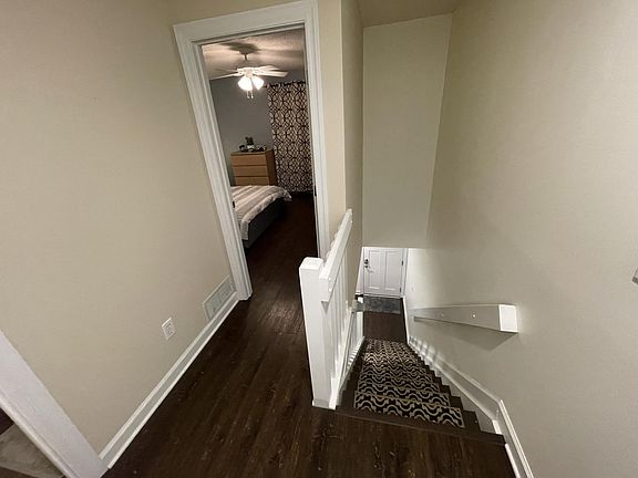 3rd image of 1859 Ridgebury Dr #45B