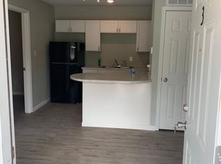 2001 E 20th St #3, Hooks, TX 75561