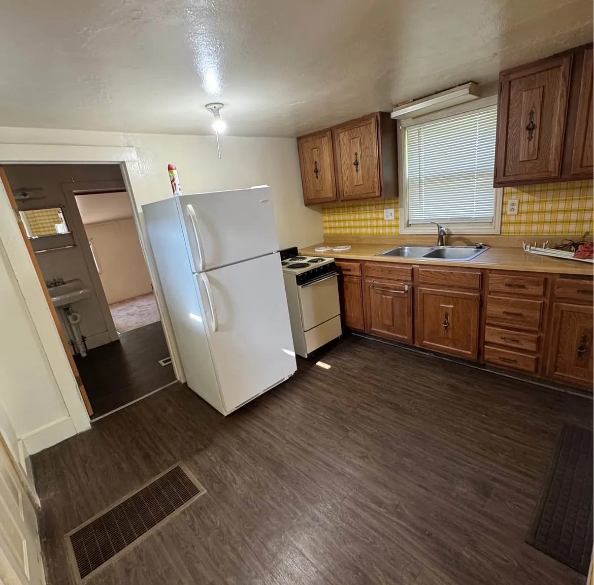 1 bed, 704 sqft, $1,250 — Photo 3