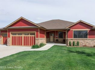 2408 NE Beaverbrooke Blvd, Grimes, IA 50111