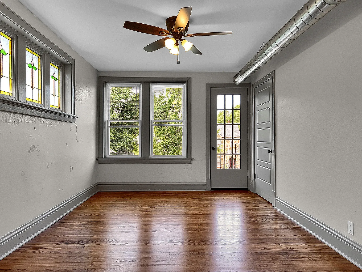 1 bed, 800 sqft, $1,150 — Photo 2