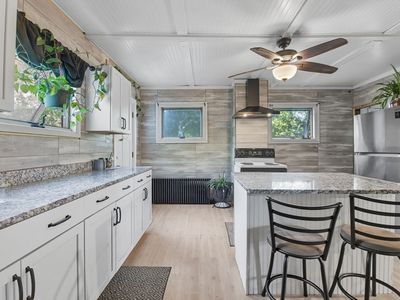 44 Spring St, Agawam, MA, 01001