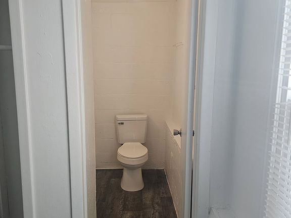 5th image of 501 Avenue L NE #501A