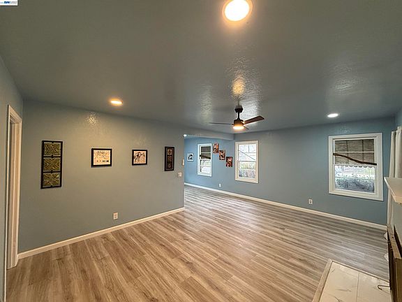 5th image of 5500 Fruitridge Rd