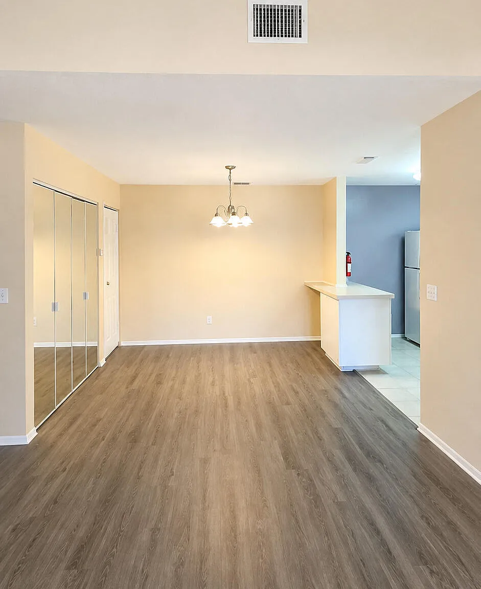 2 bed, 1078 sqft, $1,795 — Photo 3