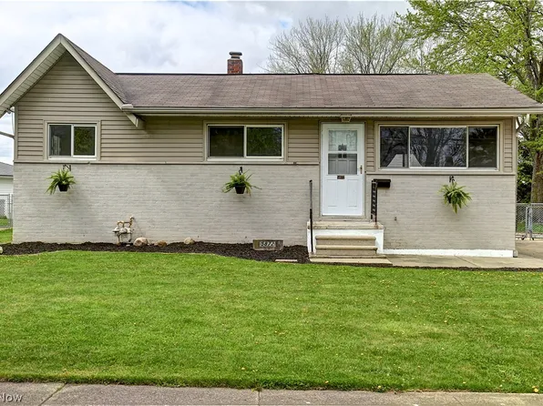 5872 Westbrook Dr, Brookpark, OH 44142
