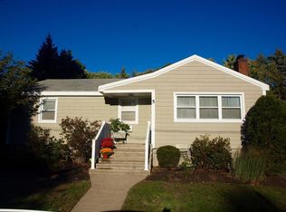 5 Daniel Rd, Wakefield, MA 01880