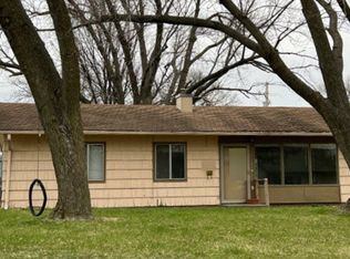 3211 S 38th Ave, Omaha, NE 68105