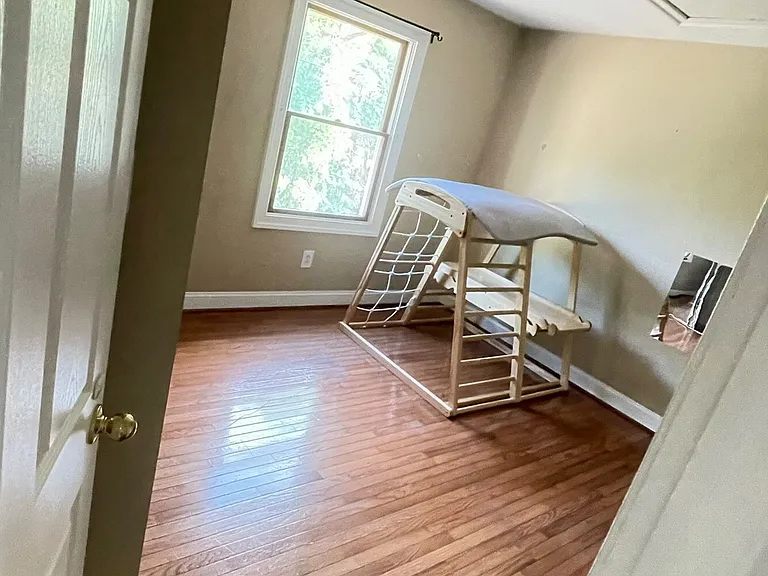 1857 Almonesson Rd — Photo 10