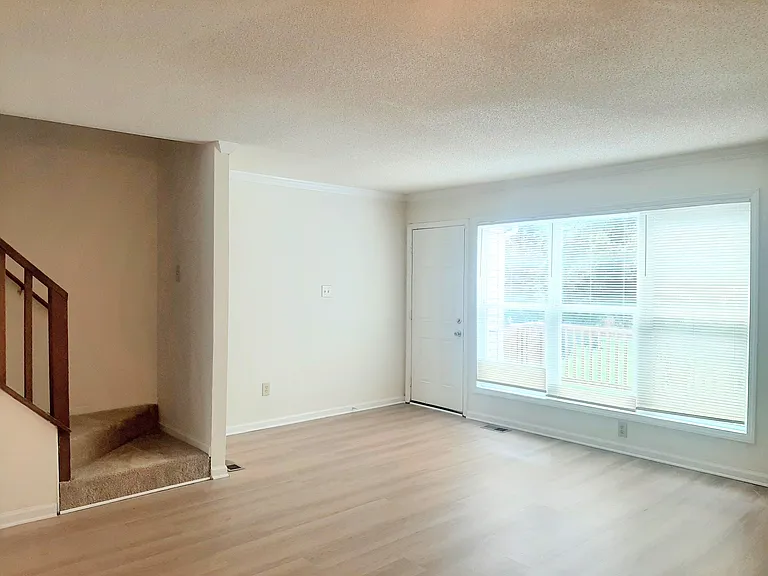 5 Grove Park Rd — Photo 7