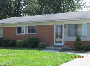 15082 Kerstyn St, Taylor, MI 48180