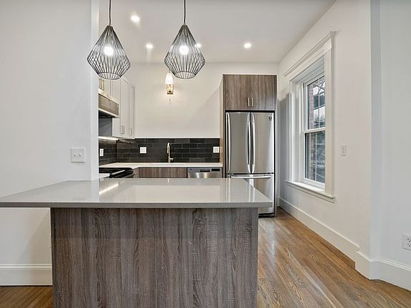 5th image of 512 Massachusetts Ave APT 3
