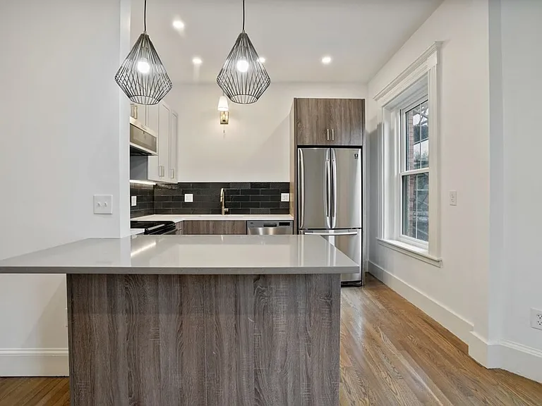 512 Massachusetts Ave #3 — Photo 5