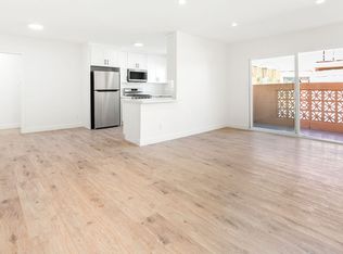 4901 August St APT 3, Los Angeles, CA 90008