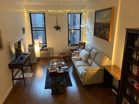 1st image of 930 Amsterdam Ave APT 6