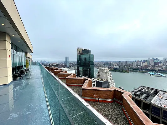 Rented by Viza Group, Inc | media 37