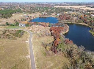 987 Moon Glow Rd, Hudson, WI 54016