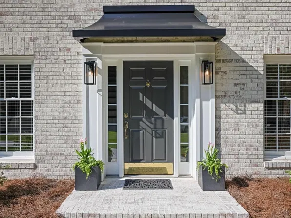 739 Colston Rd SW, Marietta, GA 30064