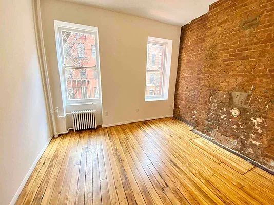 Rented by JM Preston Properties LLC | media 6