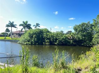 326 NE 15th Terrace Cpe, Coral, FL 33909