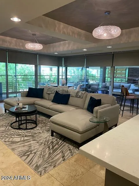 3 bed, 2.0 bath, 1781 sqft, $5,000 — Photo 3