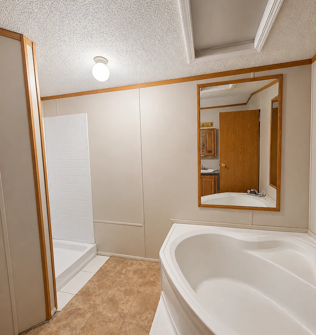 3 bed, 1216 sqft, $1,099 — Photo 3