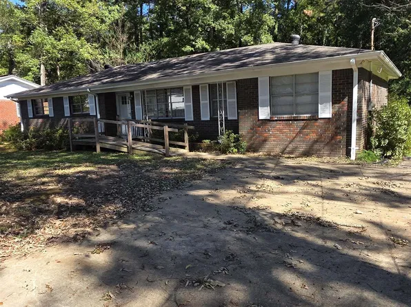 237 Mabelon Ct, Bessemer, AL 35023
