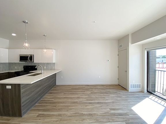 4th image of 1677 Midtown Pl #16506718