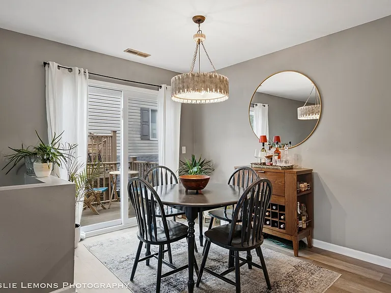 446 Valley Dr #201 — Photo 7